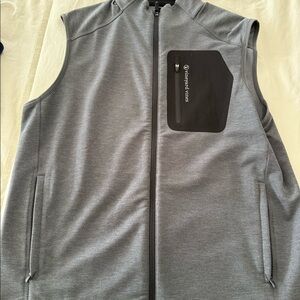 Men’s vineyard vines performance vest